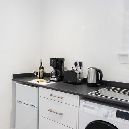 Vion Apartment - Farquhar 애버딘 외부 사진